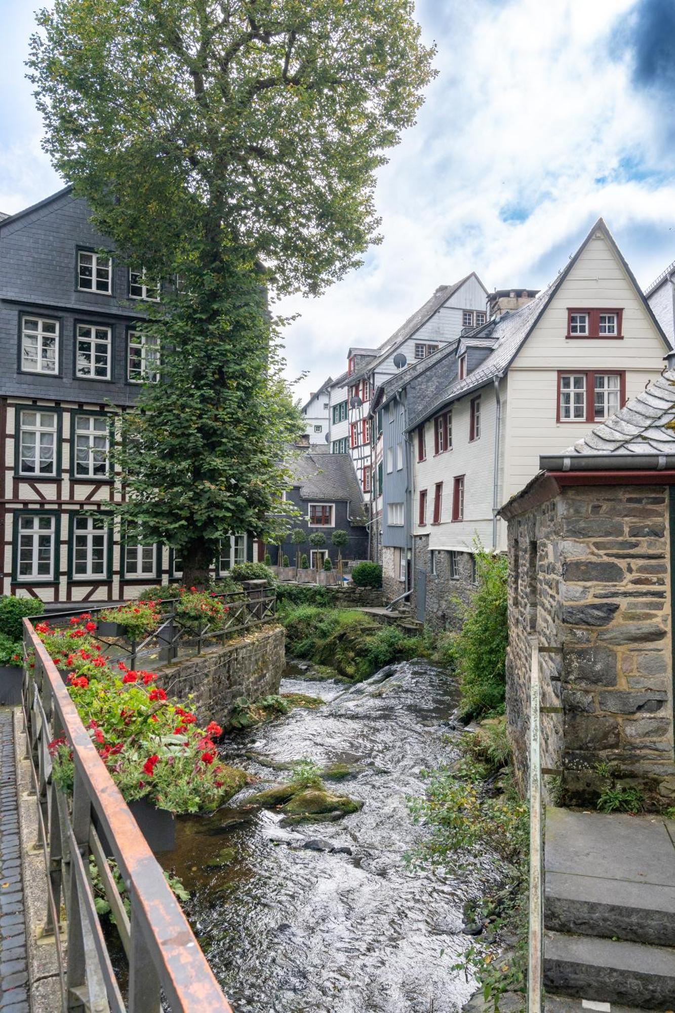 Holideis Monschau Center Apartments Exterior photo